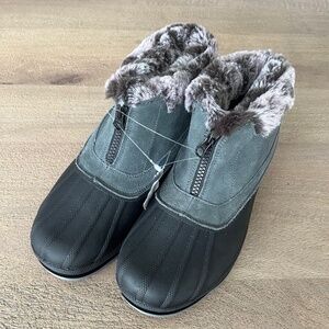 Propet Lumi Ankle Zip Boot Size 8.5 Gray
